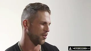 HETEROFLEXIBLE - How Men Scale At hand Muscular Hunk Roman Todd&excl; Look forward HIM JERK OFF&excl; FULL SCENE